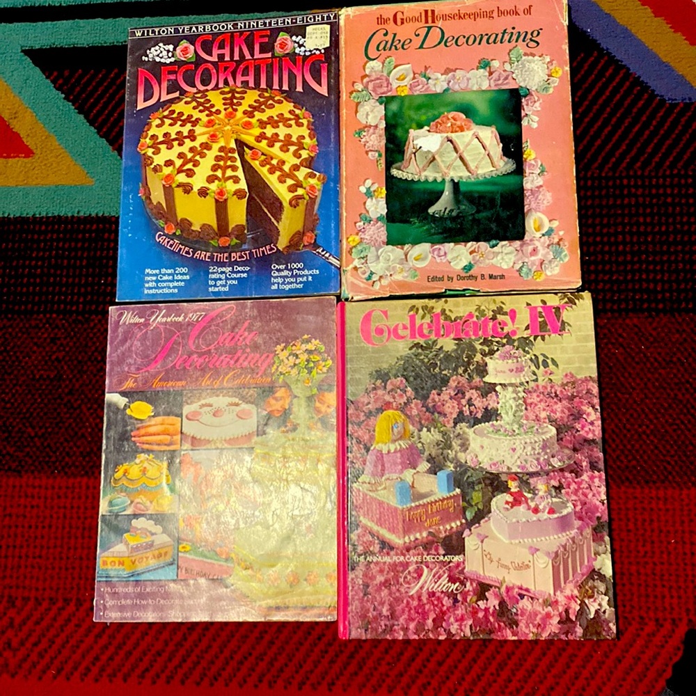 4 Vintage Cake Decorating Books